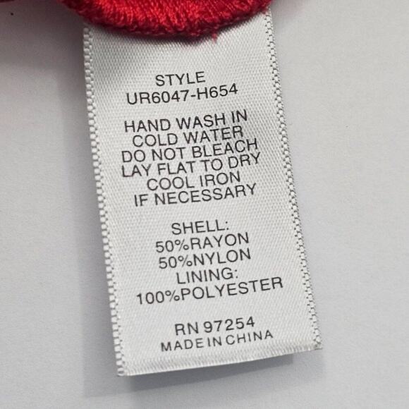 Women's Red Rayon Deep V-Neck Romper With Pockets Size X-Small NWT - Picture 10 of 13